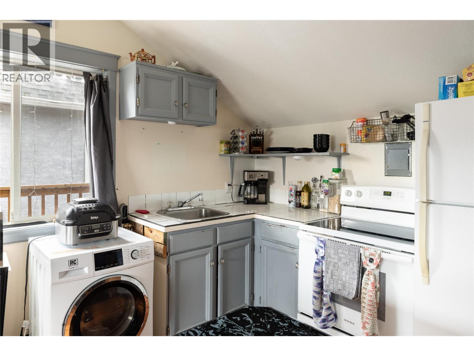 6972 Cummins Road, Vernon, British Columbia  V1H 1X9 - Photo 26 - 10384424