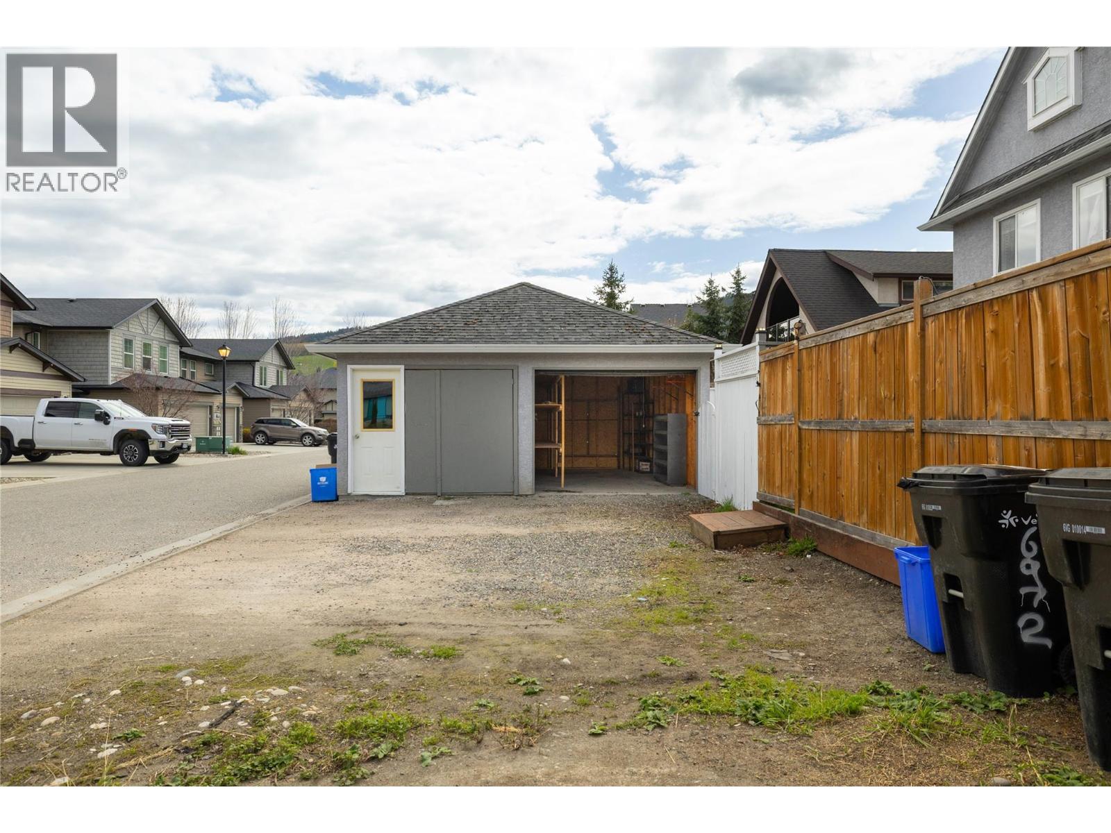 6972 Cummins Road, Vernon, British Columbia  V1H 1X9 - Photo 34 - 10384424