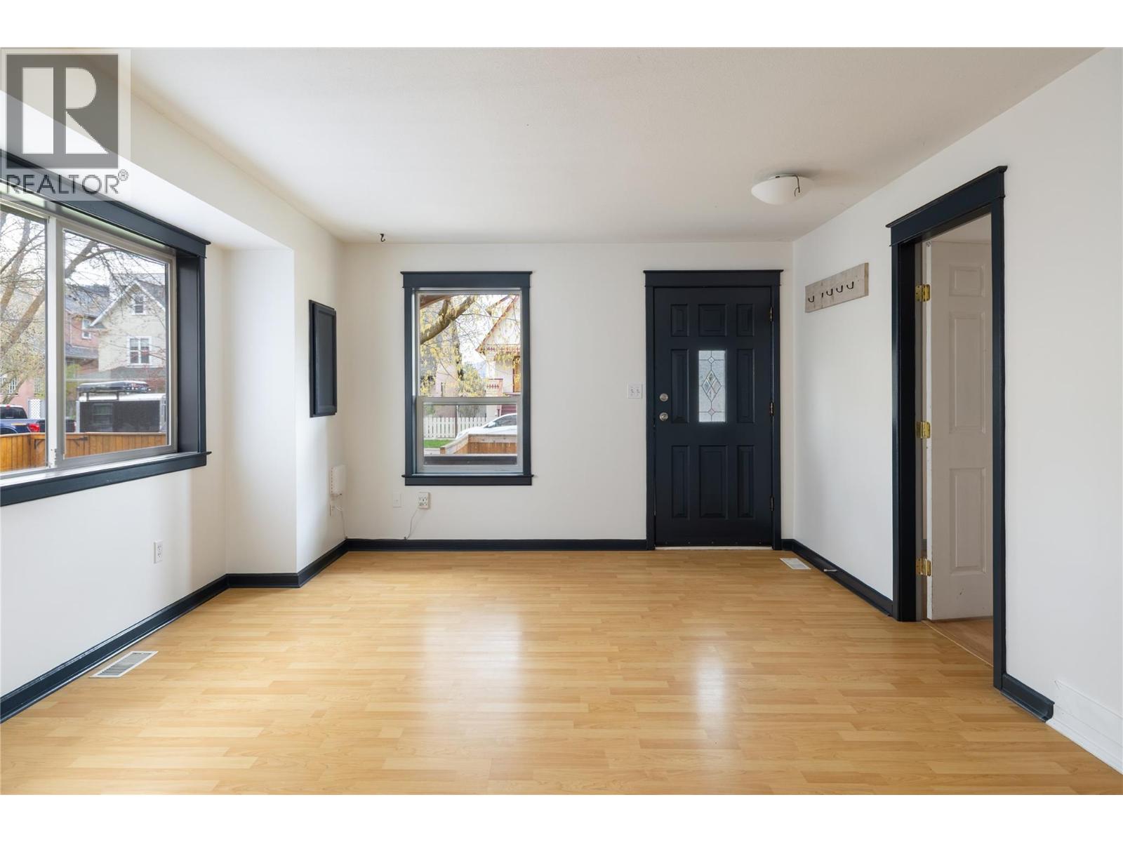 6972 Cummins Road, Vernon, British Columbia  V1H 1X9 - Photo 6 - 10384424