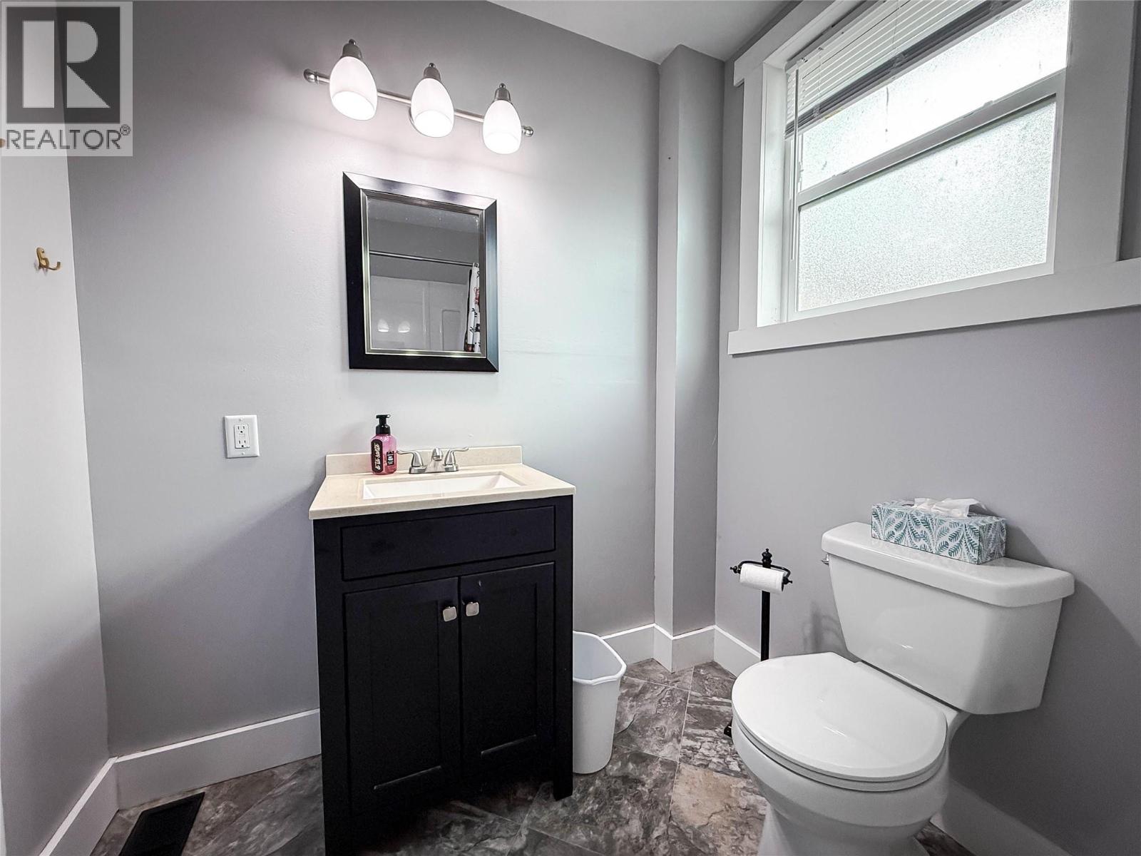 2224 Topping Street, Trail, British Columbia  V1R 4G5 - Photo 14 - 10384292