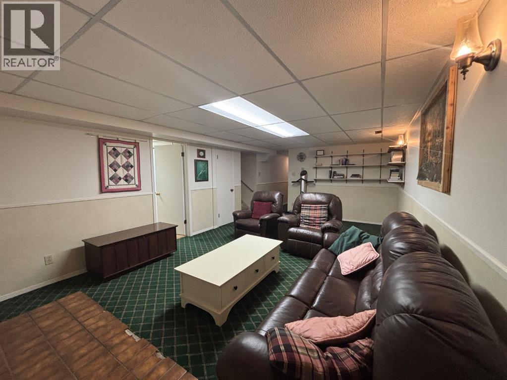 1216 Lakemount Boulevard S, Lethbridge, Alberta  T1K 3K1 - Photo 29 - A2304431