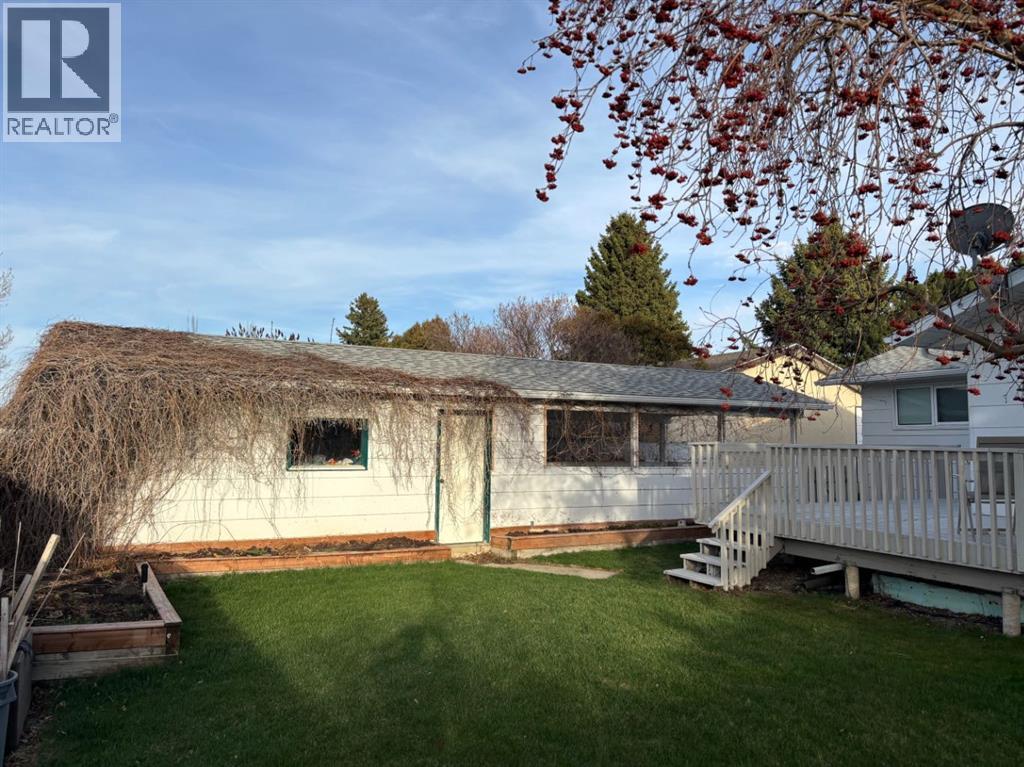 1216 Lakemount Boulevard S, Lethbridge, Alberta  T1K 3K1 - Photo 41 - A2304431