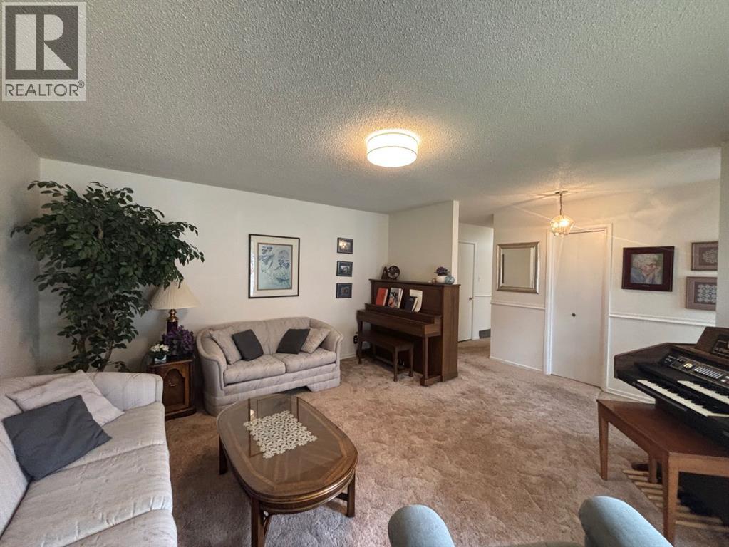 1216 Lakemount Boulevard S, Lethbridge, Alberta  T1K 3K1 - Photo 7 - A2304431