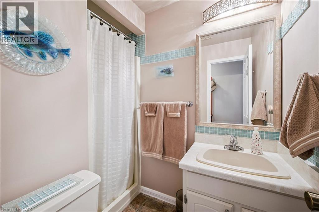 233 Laurentian Drive, Kitchener, Ontario  N2E 2G5 - Photo 14 - 40823454