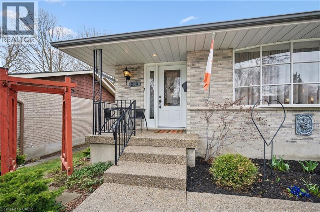 233 Laurentian Drive, Kitchener, Ontario  N2E 2G5 - Photo 2 - 40823454