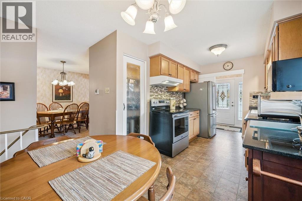 233 Laurentian Drive, Kitchener, Ontario  N2E 2G5 - Photo 9 - 40823454