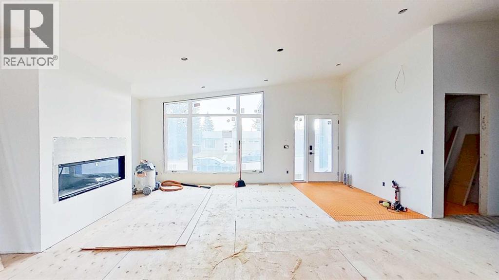 5616 Lodge Crescent SW, Calgary, Alberta  T3E 5Y7 - Photo 4 - A2270927