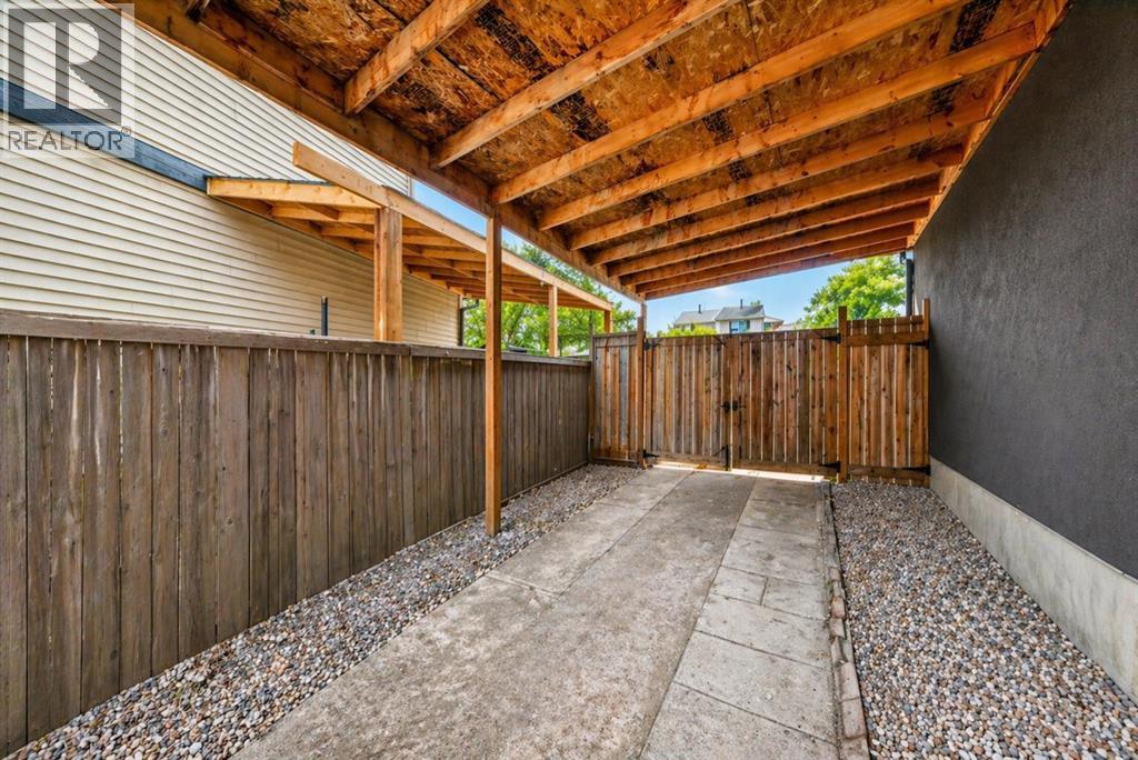 19 Castlepark Way Ne, Calgary, Alberta  T3J 1R7 - Photo 5 - A2297081