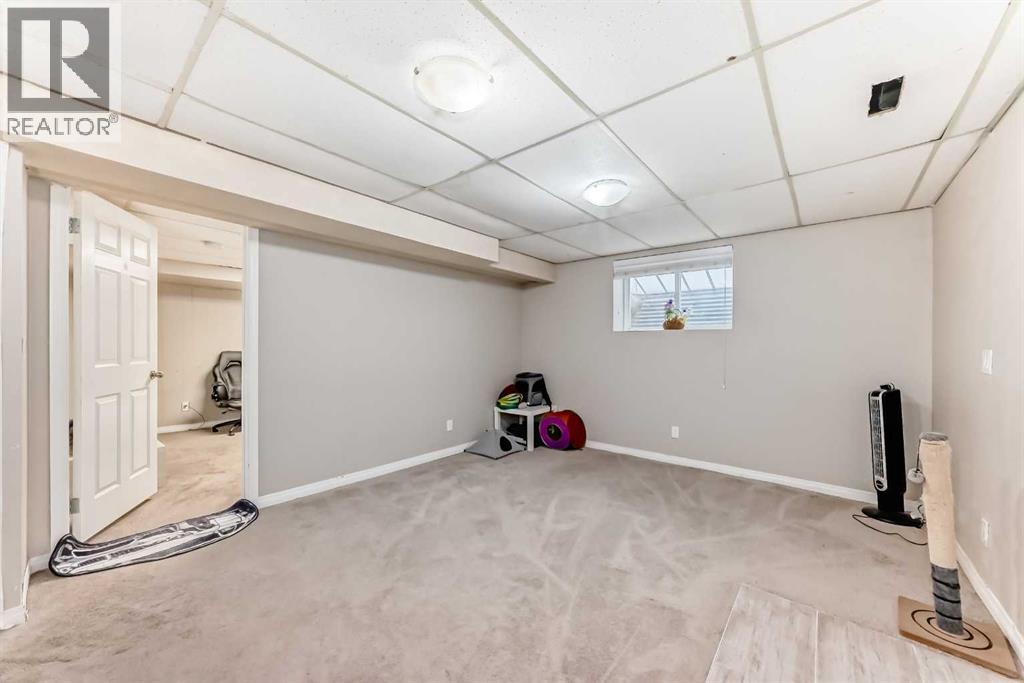 19 Castlepark Way Ne, Calgary, Alberta  T3J 1R7 - Photo 38 - A2297081