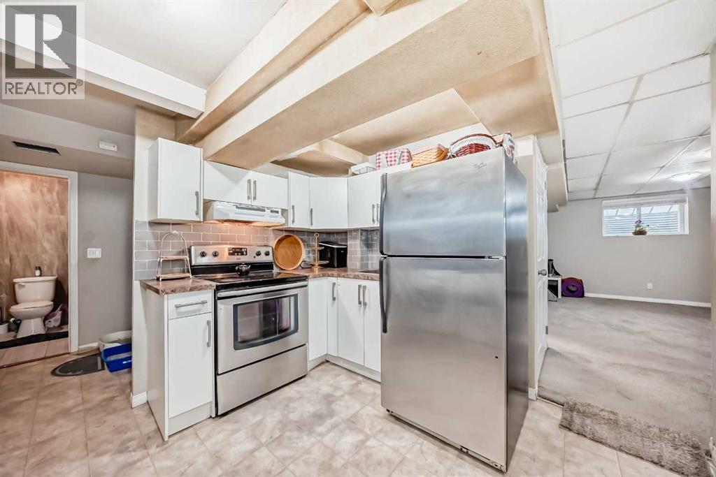 19 Castlepark Way Ne, Calgary, Alberta  T3J 1R7 - Photo 36 - A2297081