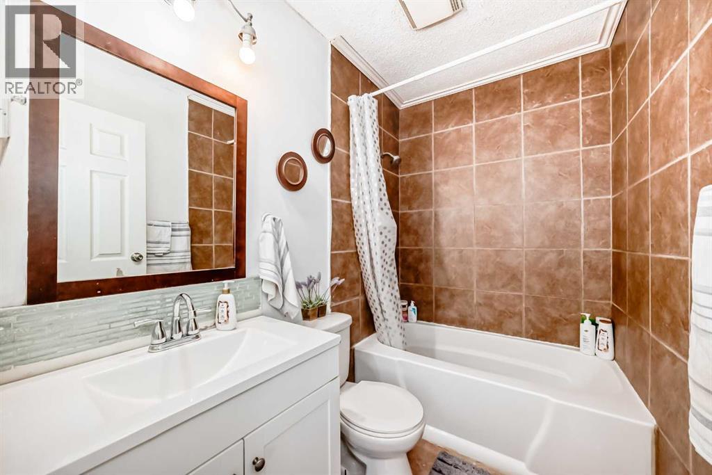 19 Castlepark Way Ne, Calgary, Alberta  T3J 1R7 - Photo 32 - A2297081