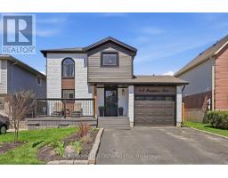 102 IRONSTONE DRIVE, Cambridge, Ontario