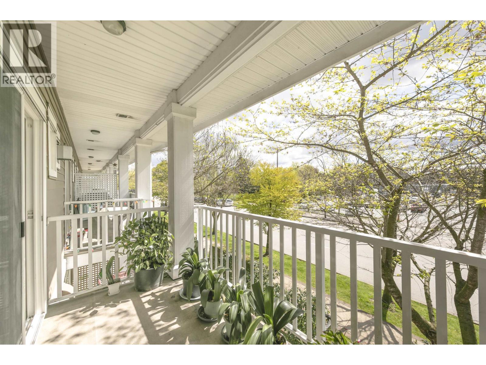 136 935 Ewen Avenue, New Westminster, British Columbia  V3M 0A1 - Photo 9 - R3113811