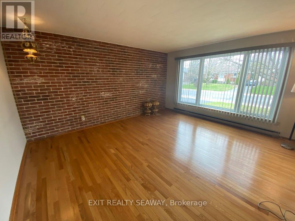 1311 Walton Street, Cornwall, Ontario  K6H 1V5 - Photo 8 - X13036948