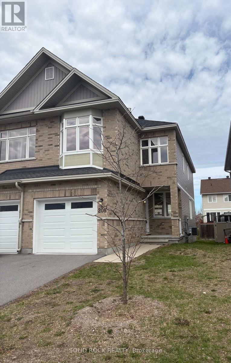 208 Bert Hall Street, Arnprior, Ontario  K7S 0H1 - Photo 1 - X12868696