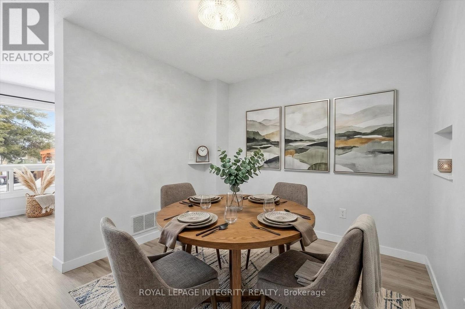 228 Millroad Way, Ottawa, Ontario  K1E 2C9 - Photo 7 - X12975318