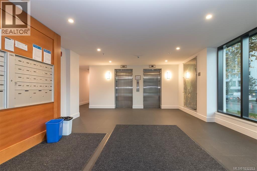 N309 1105 Pandora Ave, Victoria, British Columbia  V8V 3P9 - Photo 23 - 1032353