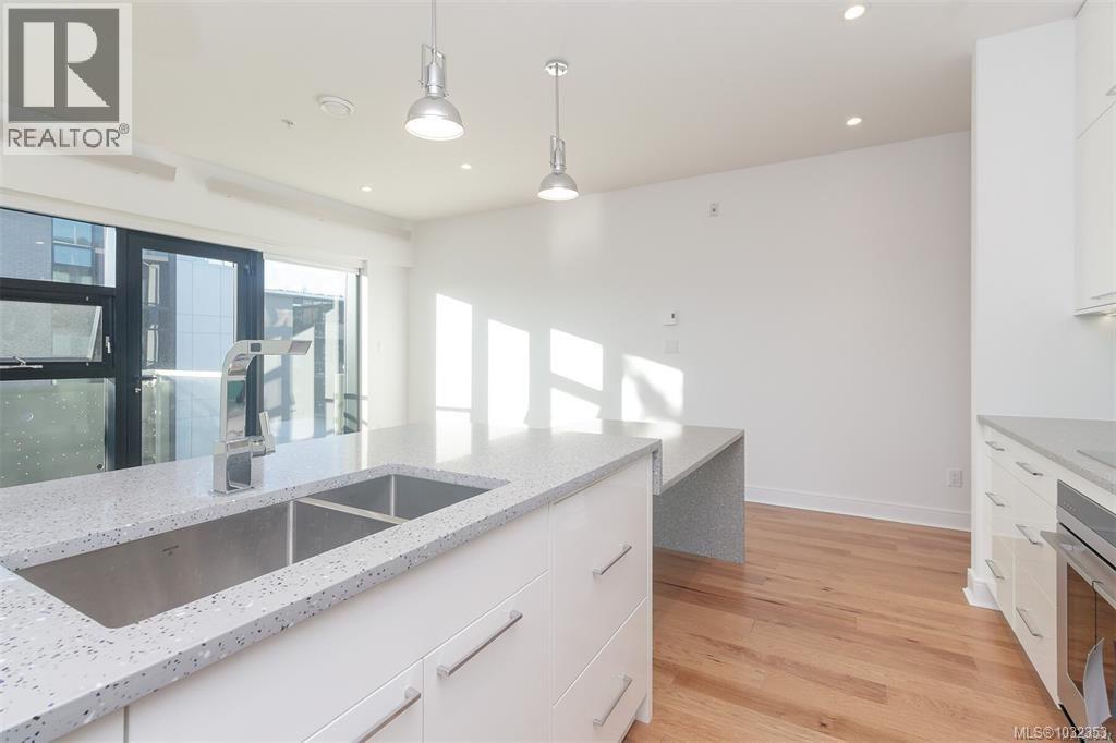 N309 1105 Pandora Ave, Victoria, British Columbia  V8V 3P9 - Photo 31 - 1032353