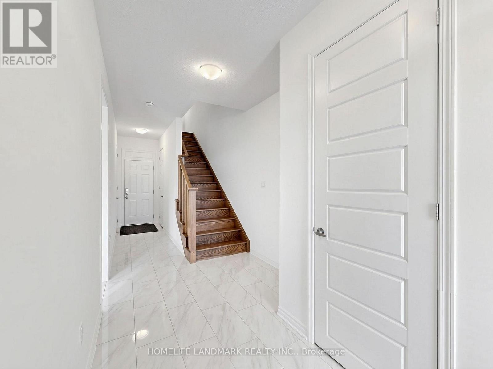 17 - 3070 John Mckay Boulevard, Oakville, Ontario  L6H 4K5 - Photo 4 - W13034550