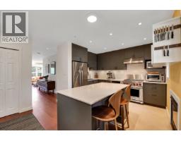 6 1204 MAIN STREET, Squamish, British Columbia