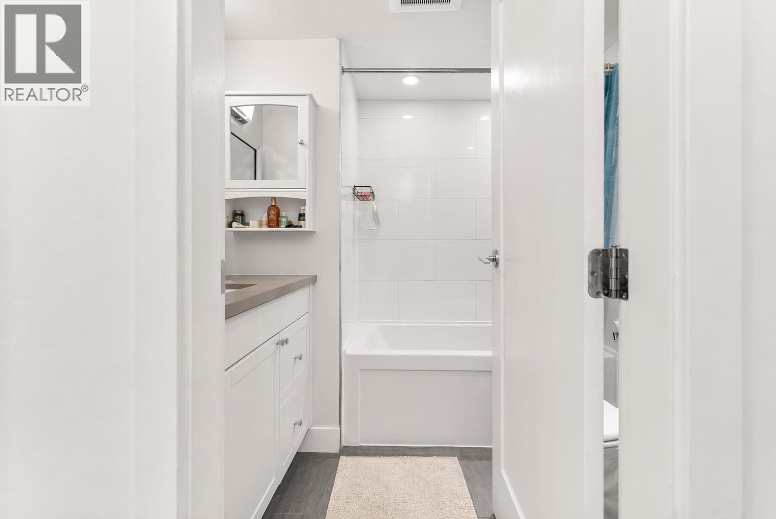 104 2475 York Avenue, Vancouver, British Columbia  V6K 1C9 - Photo 15 - R3115109