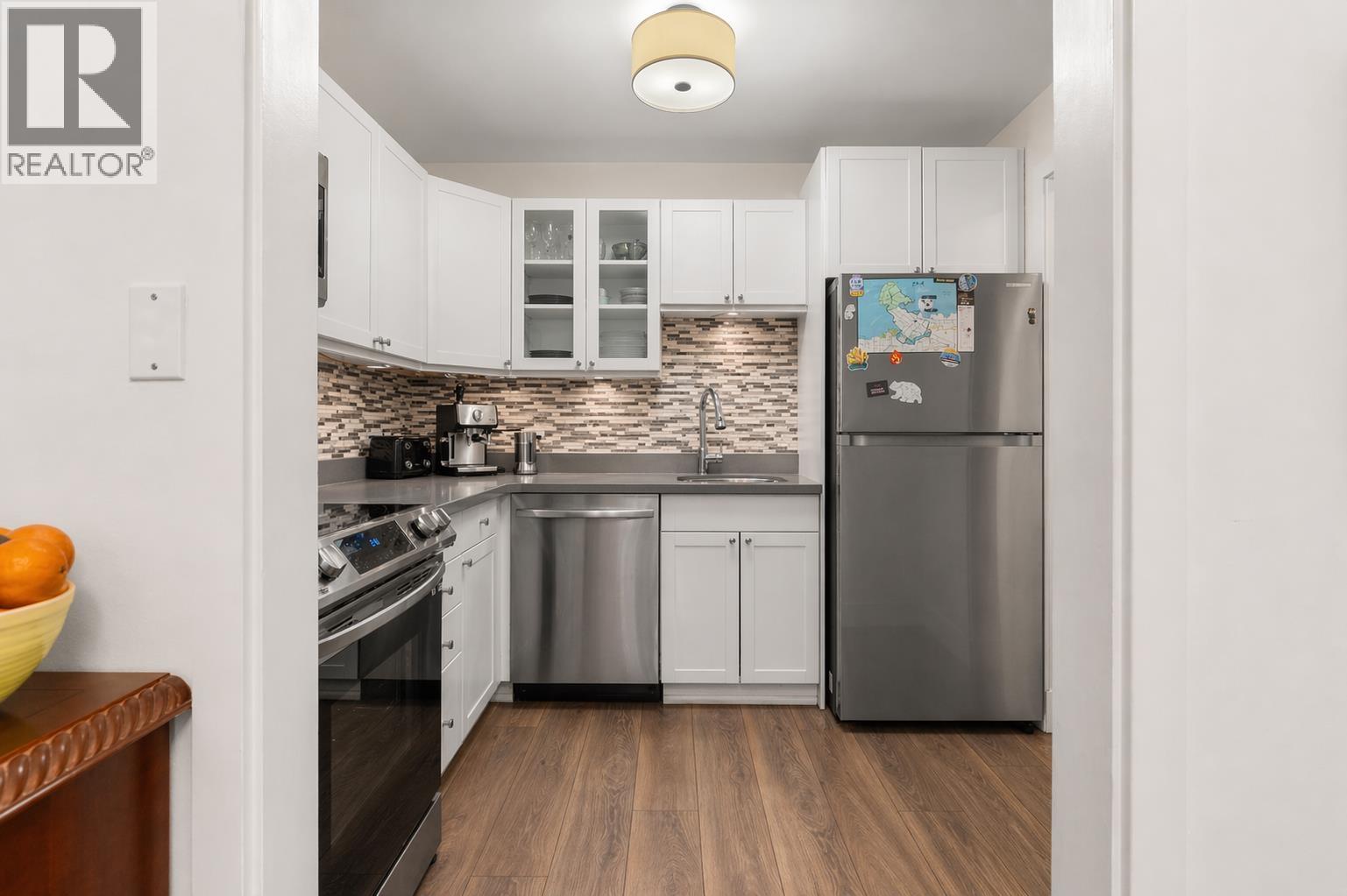 104 2475 York Avenue, Vancouver, British Columbia  V6K 1C9 - Photo 8 - R3115109