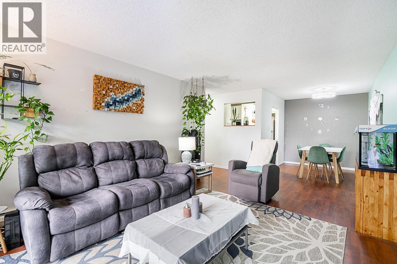 222 3411 Springfield Drive, Richmond, British Columbia  V7E 1Z1 - Photo 3 - R3115142