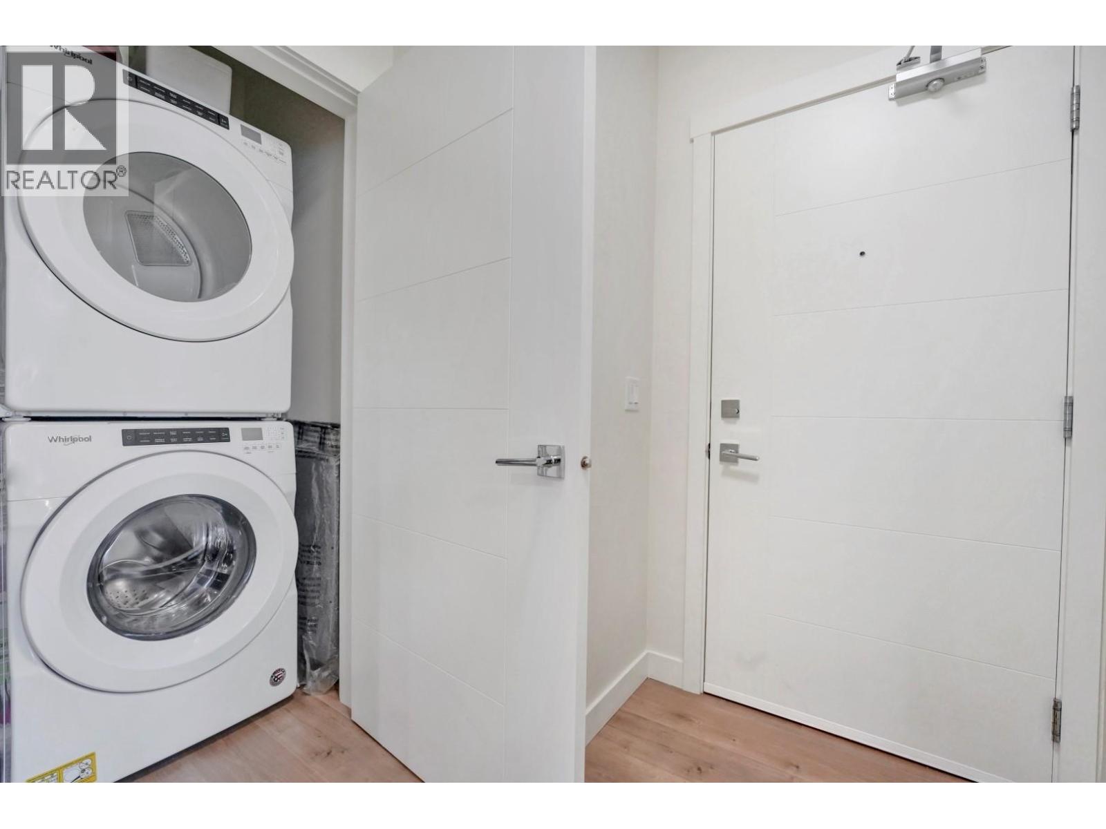 311 707 Como Lake Avenue, Coquitlam, British Columbia  V3J 0J5 - Photo 27 - R3115158