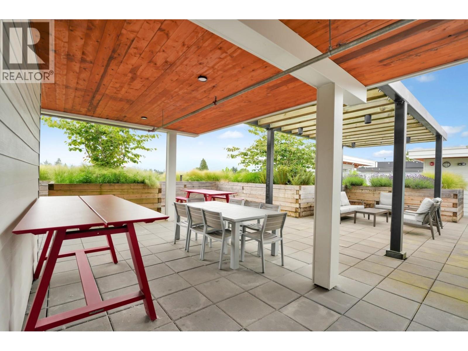 311 707 Como Lake Avenue, Coquitlam, British Columbia  V3J 0J5 - Photo 32 - R3115158