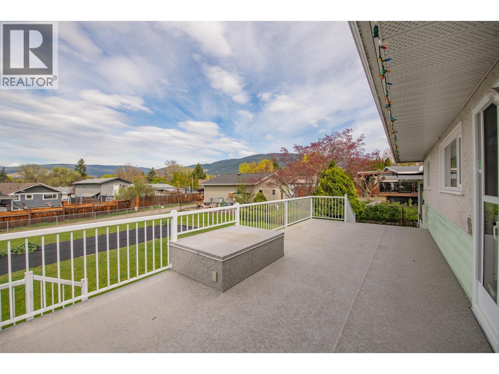 2007 29 Crescent, Vernon, British Columbia  V1T 1Y6 - Photo 32 - 10382348