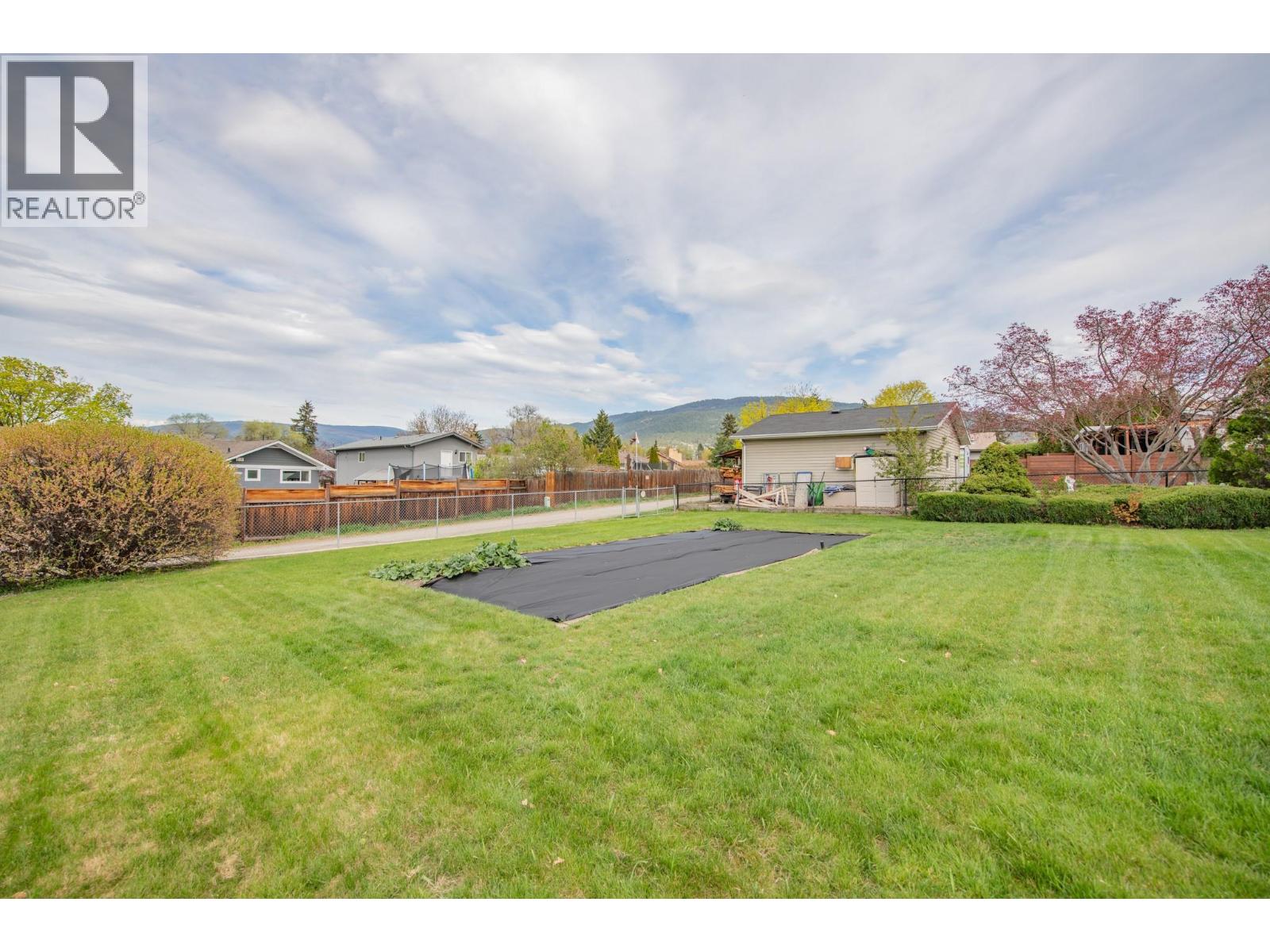 2007 29 Crescent, Vernon, British Columbia  V1T 1Y6 - Photo 44 - 10382348