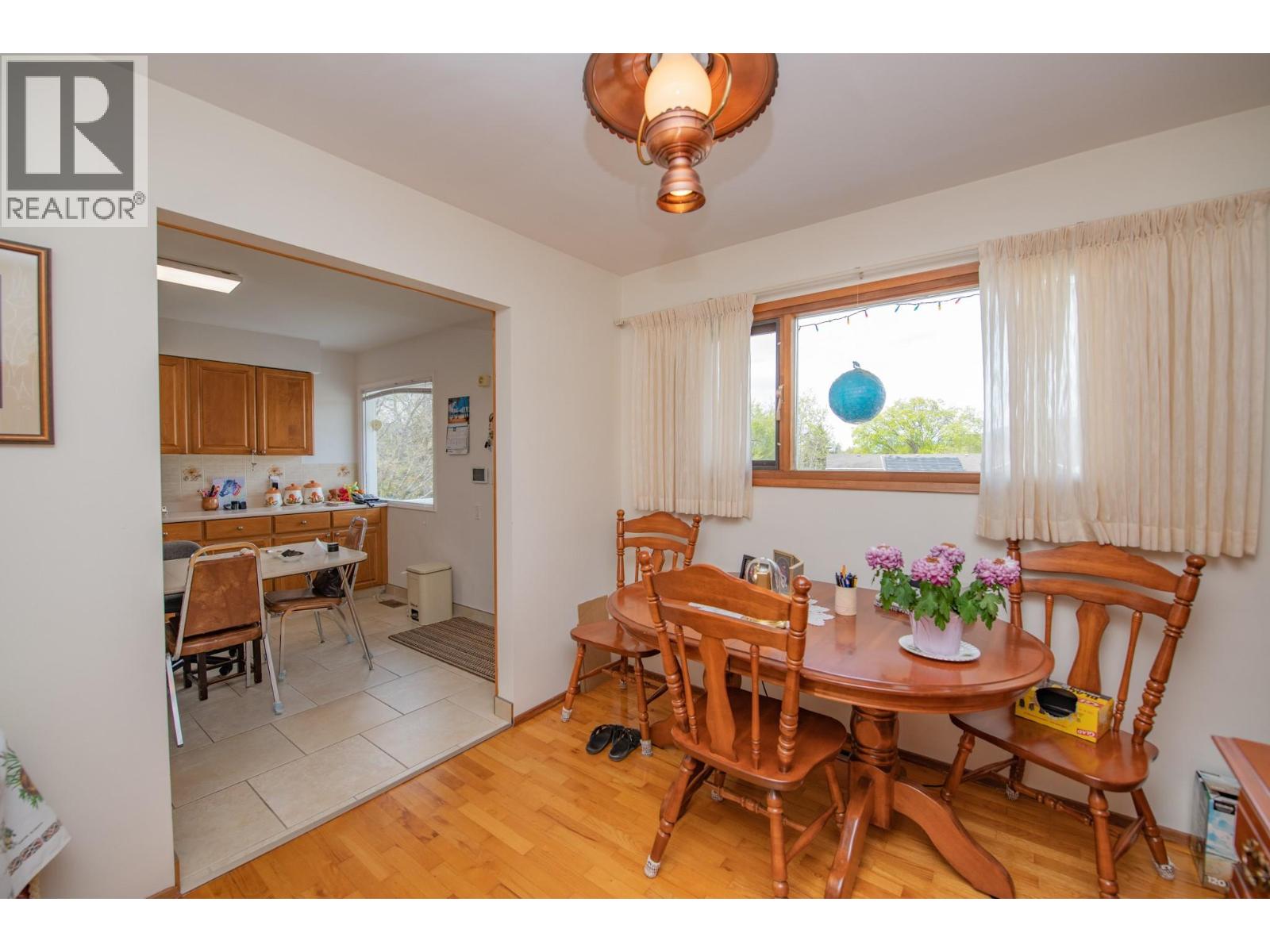 2007 29 Crescent, Vernon, British Columbia  V1T 1Y6 - Photo 5 - 10382348