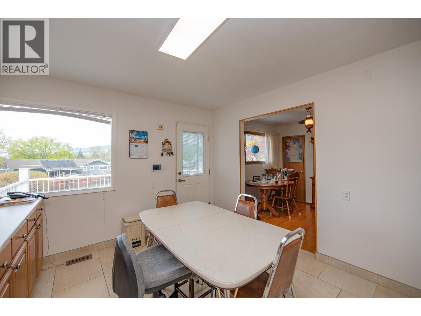 2007 29 Crescent, Vernon, British Columbia  V1T 1Y6 - Photo 8 - 10382348