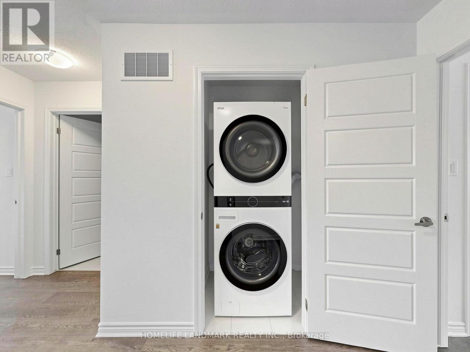 17 - 3070 John Mckay Boulevard, Oakville, Ontario  L6H 4K5 - Photo 31 - W13034550