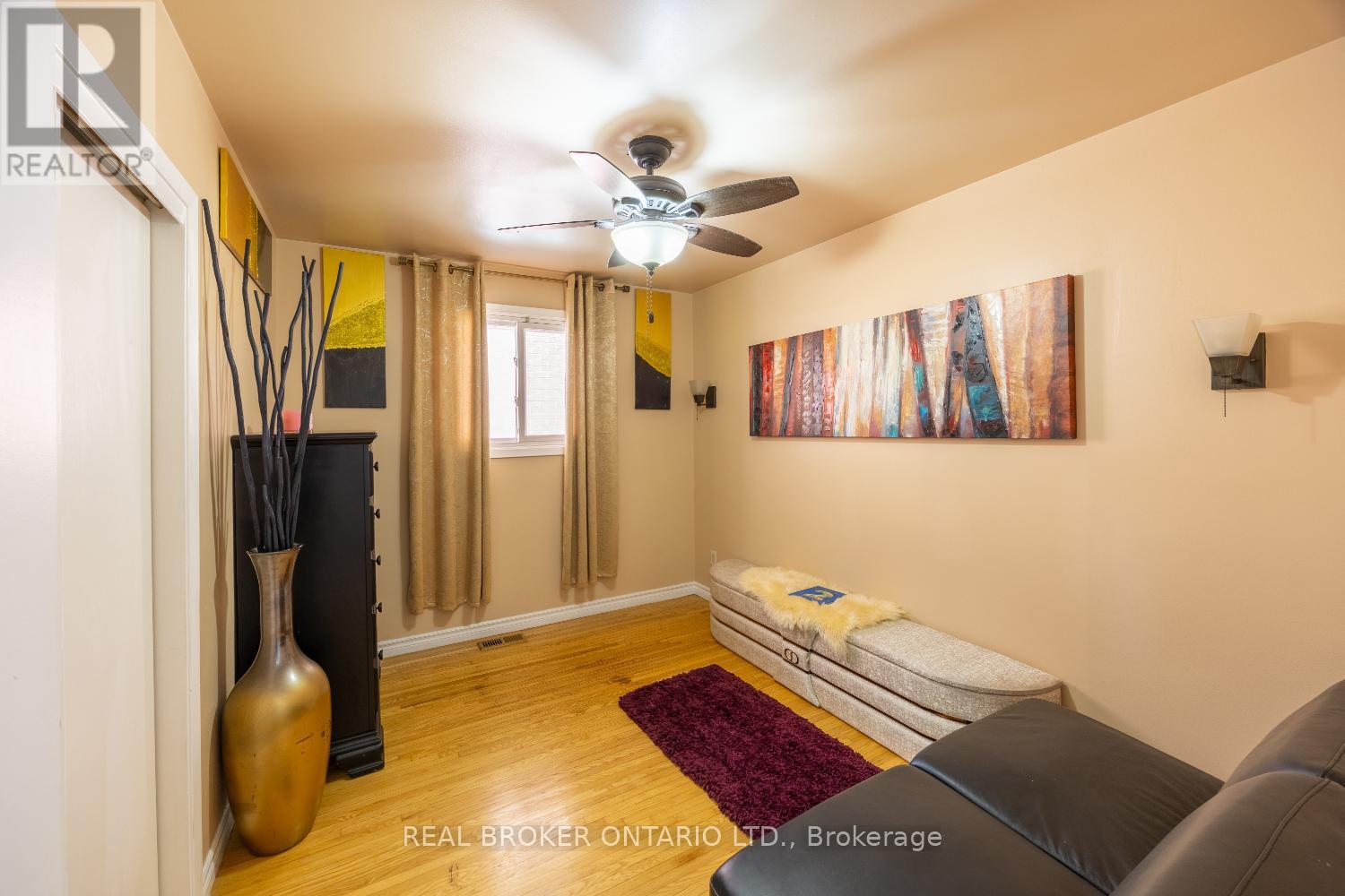 324 College Avenue, Oshawa, Ontario  L1J 1S1 - Photo 13 - E13036966