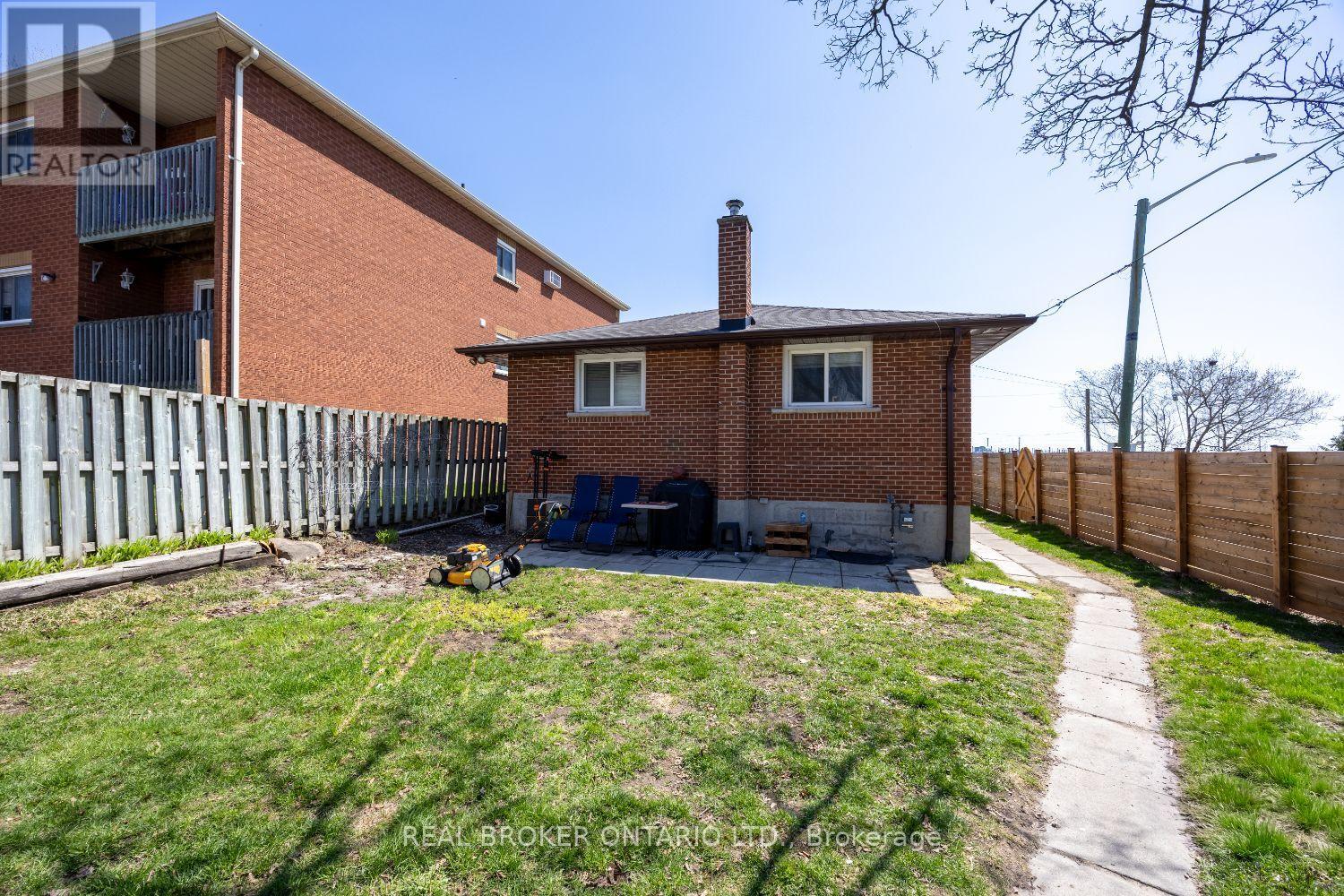 324 College Avenue, Oshawa, Ontario  L1J 1S1 - Photo 21 - E13036966