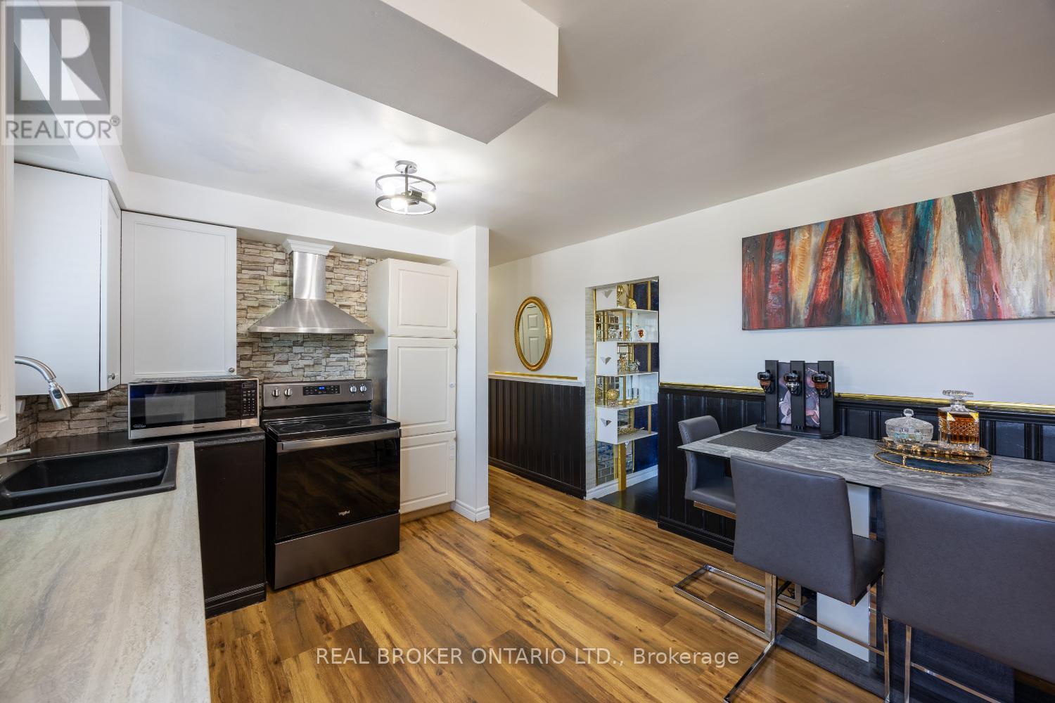 324 College Avenue, Oshawa, Ontario  L1J 1S1 - Photo 6 - E13036966