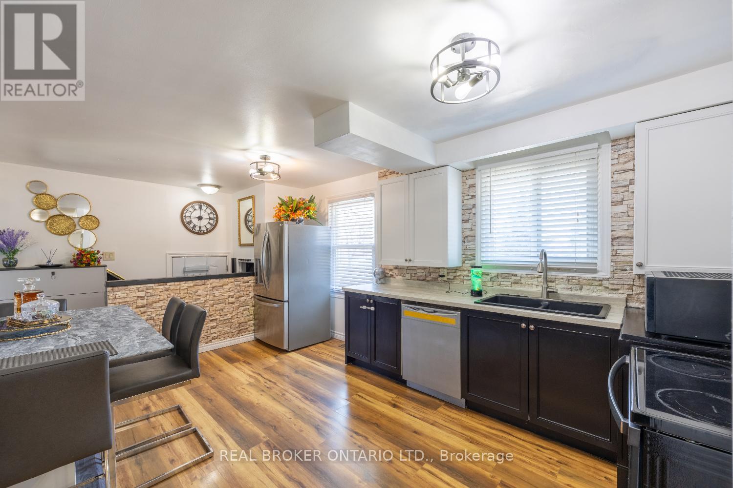 324 College Avenue, Oshawa, Ontario  L1J 1S1 - Photo 7 - E13036966