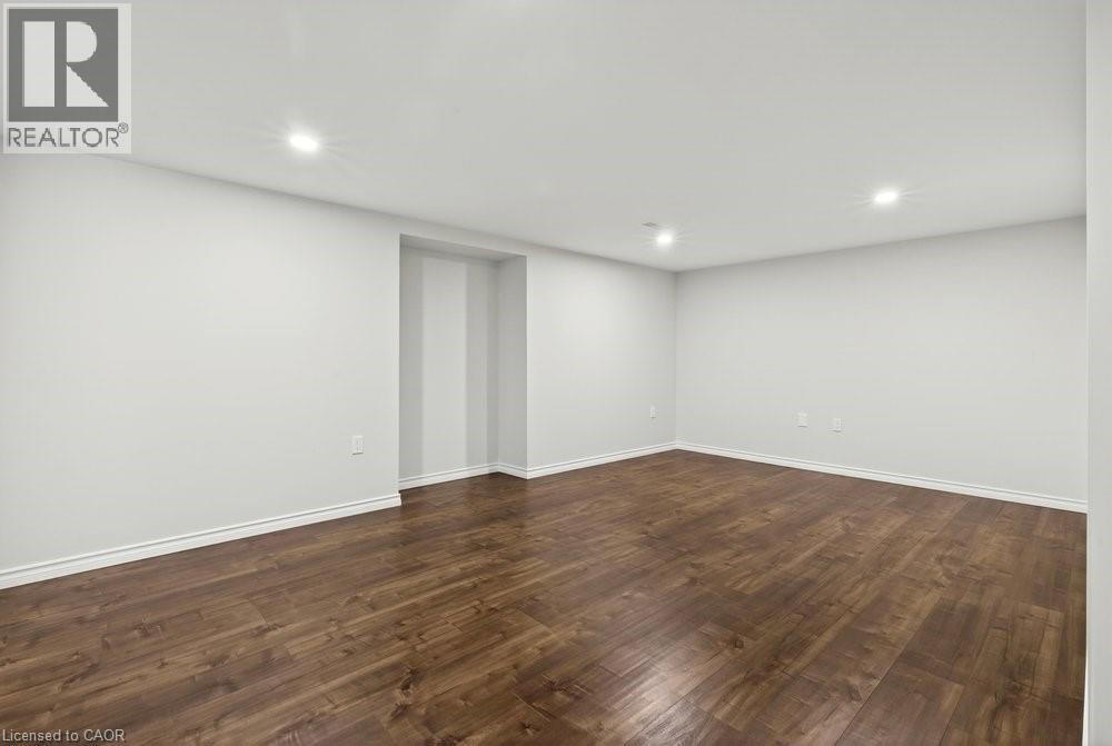 8 Wyvis Court, Stoney Creek, Ontario  L8G 4W3 - Photo 35 - 40823422