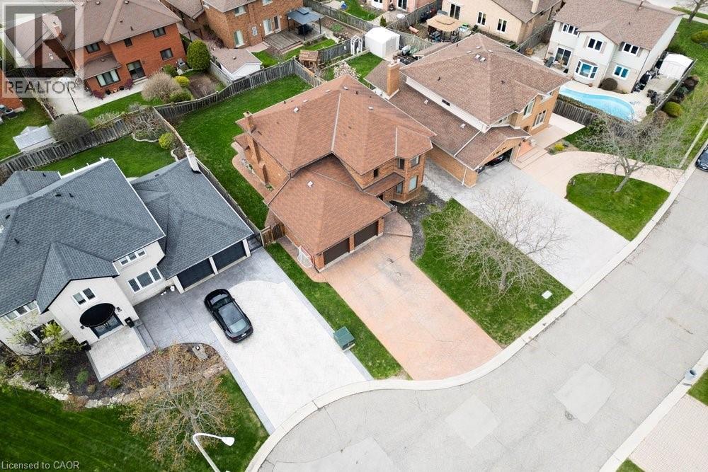 8 Wyvis Court, Stoney Creek, Ontario  L8G 4W3 - Photo 5 - 40823422