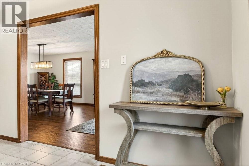 8 Wyvis Court, Stoney Creek, Ontario  L8G 4W3 - Photo 7 - 40823422