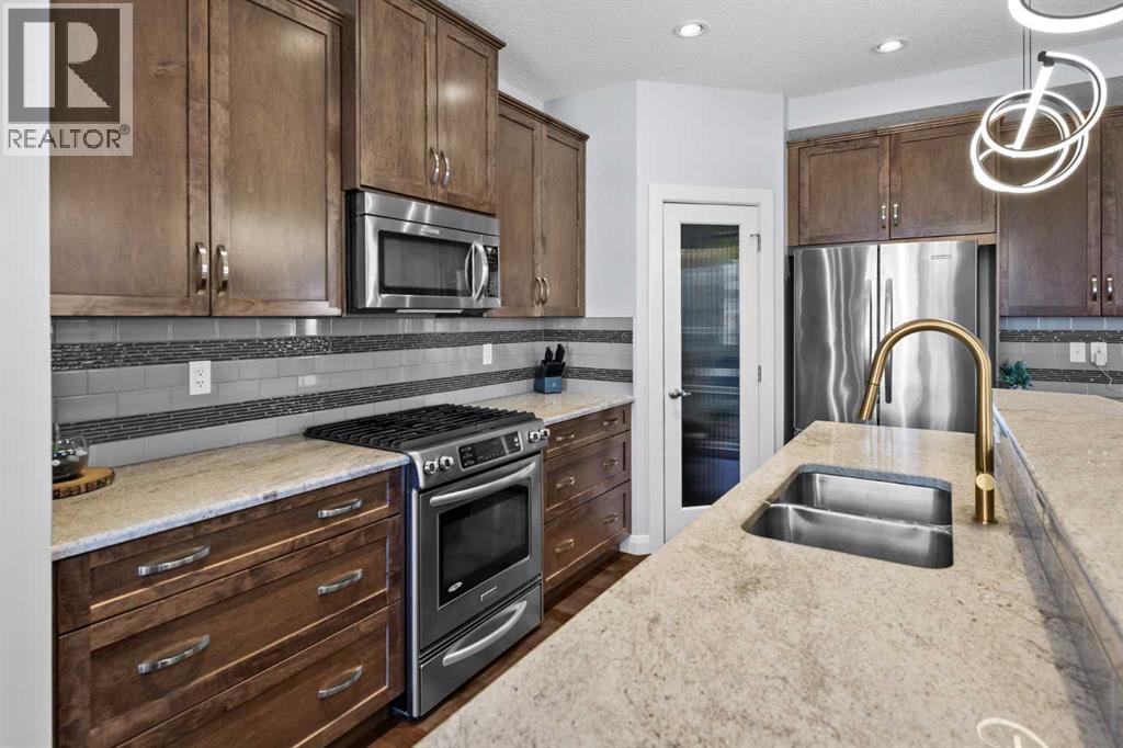 100 Kinniburgh Gardens, Chestermere, Alberta  T1X 0R8 - Photo 15 - A2302807