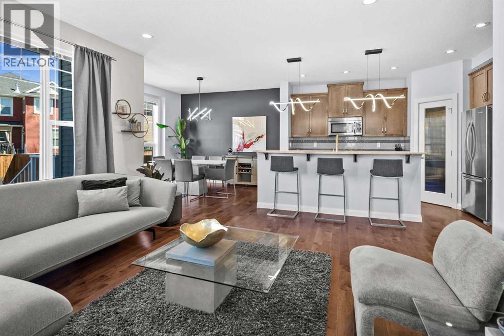 100 Kinniburgh Gardens, Chestermere, Alberta  T1X 0R8 - Photo 17 - A2302807