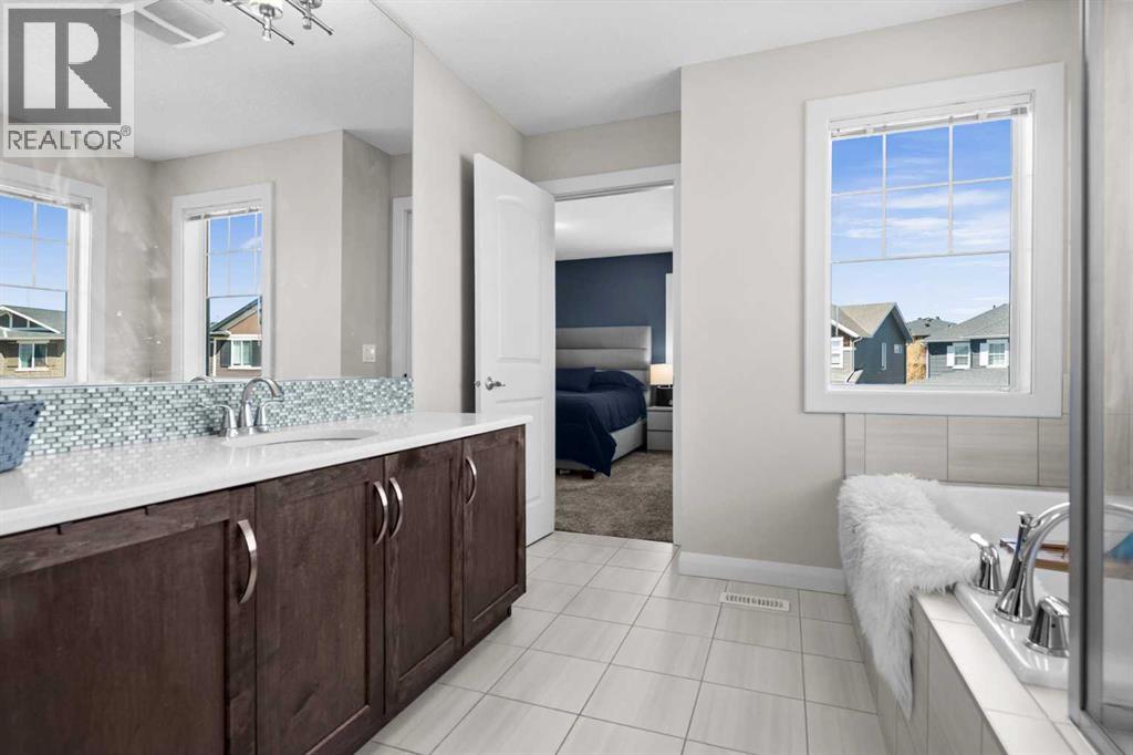 100 Kinniburgh Gardens, Chestermere, Alberta  T1X 0R8 - Photo 30 - A2302807