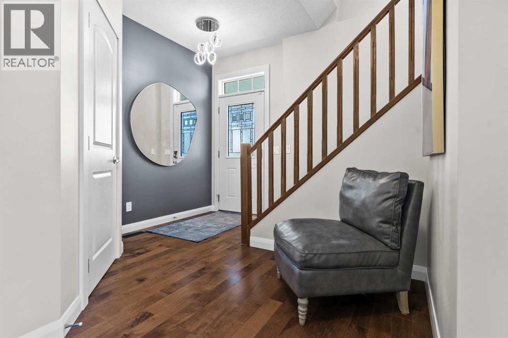 100 Kinniburgh Gardens, Chestermere, Alberta  T1X 0R8 - Photo 7 - A2302807