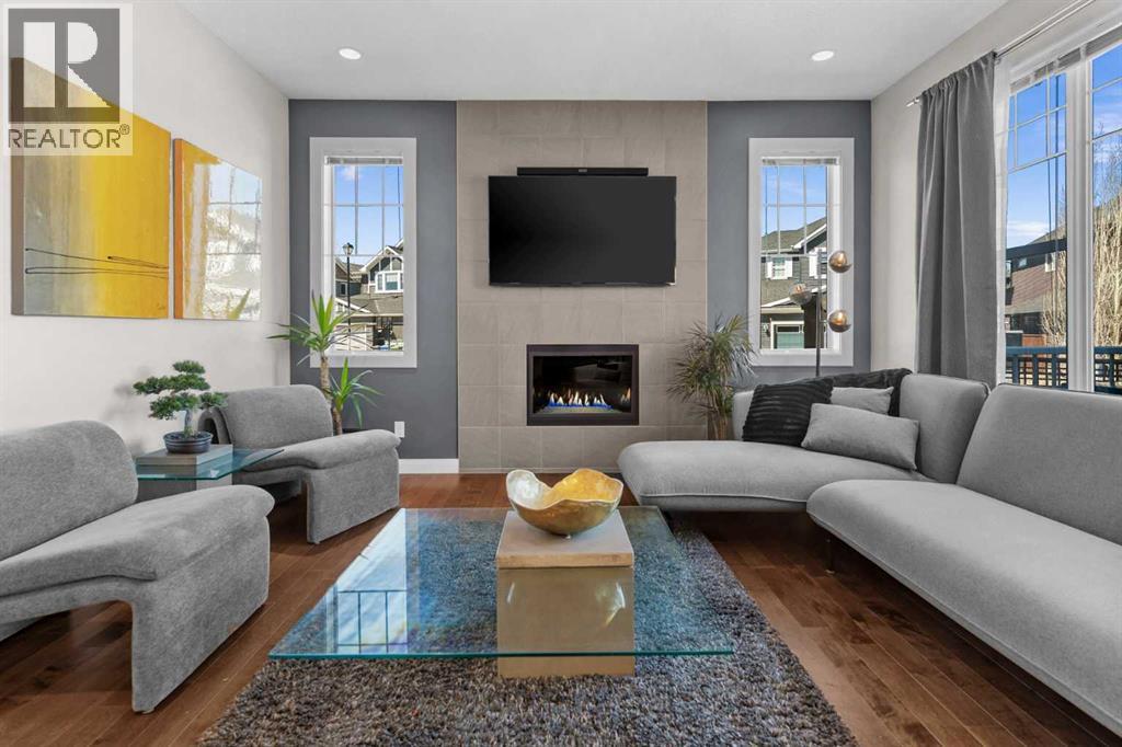 100 Kinniburgh Gardens, Chestermere, Alberta  T1X 0R8 - Photo 9 - A2302807