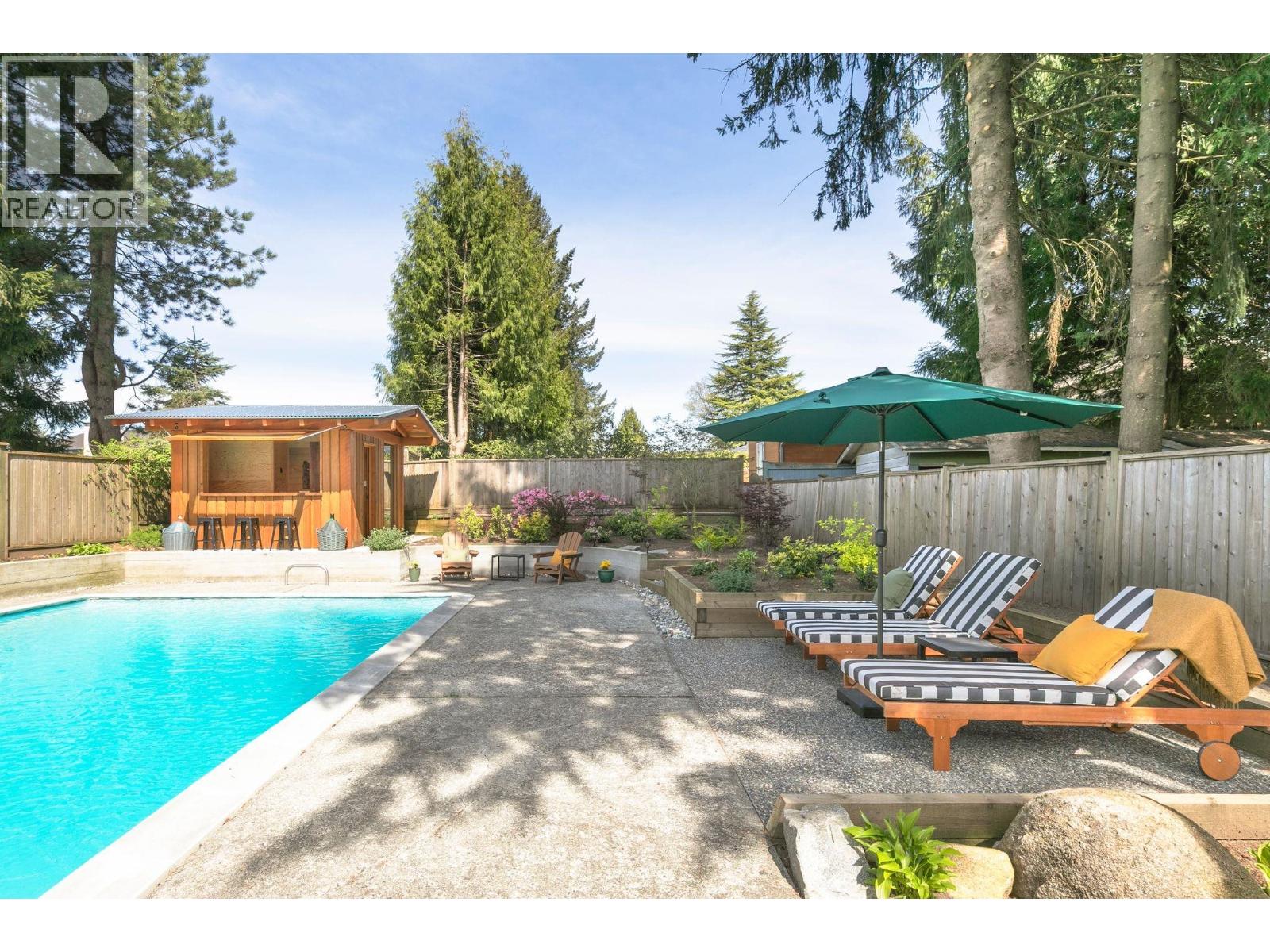 308 Mount Royal Drive, Port Moody, British Columbia  V3H 1R1 - Photo 18 - R3115122