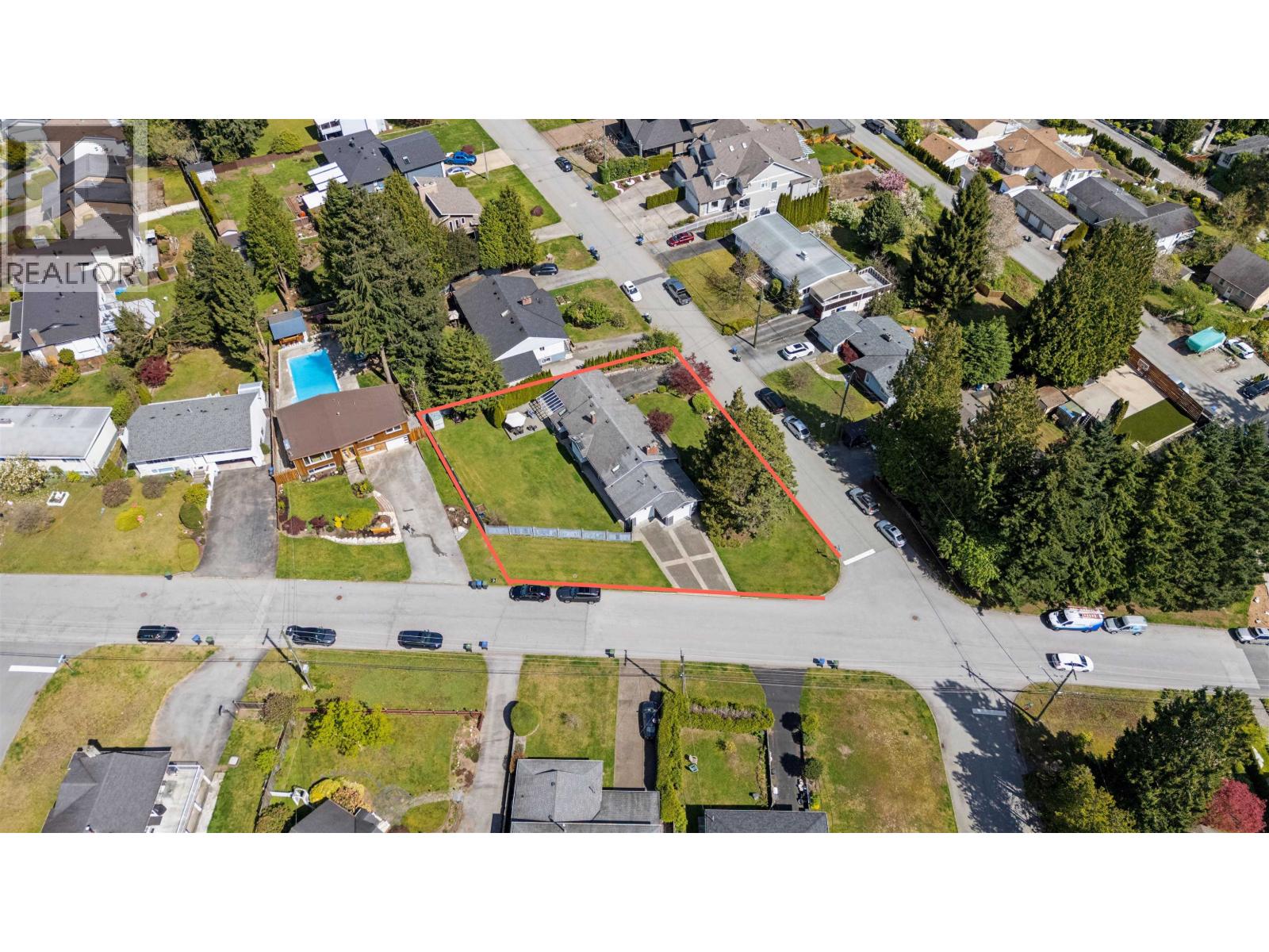 1005 Westmount Drive, Port Moody, British Columbia  V3H 1L1 - Photo 2 - R3115127