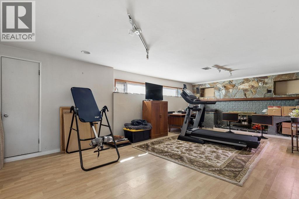 1005 Westmount Drive, Port Moody, British Columbia  V3H 1L1 - Photo 23 - R3115127