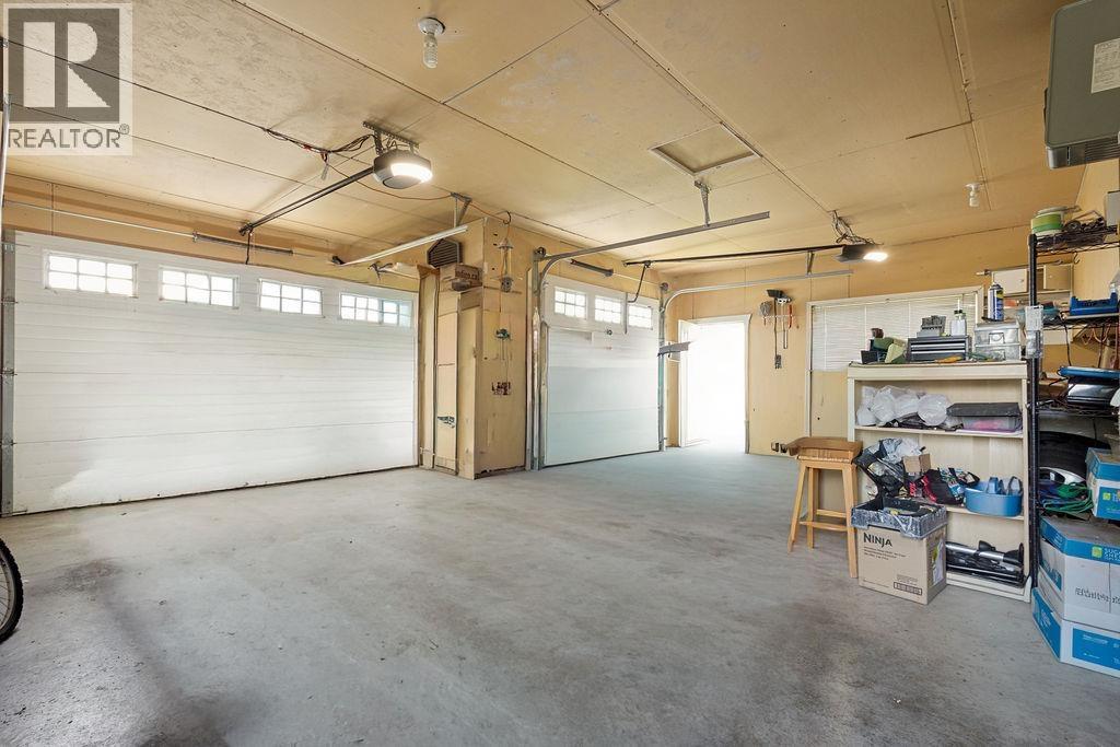 1005 Westmount Drive, Port Moody, British Columbia  V3H 1L1 - Photo 37 - R3115127